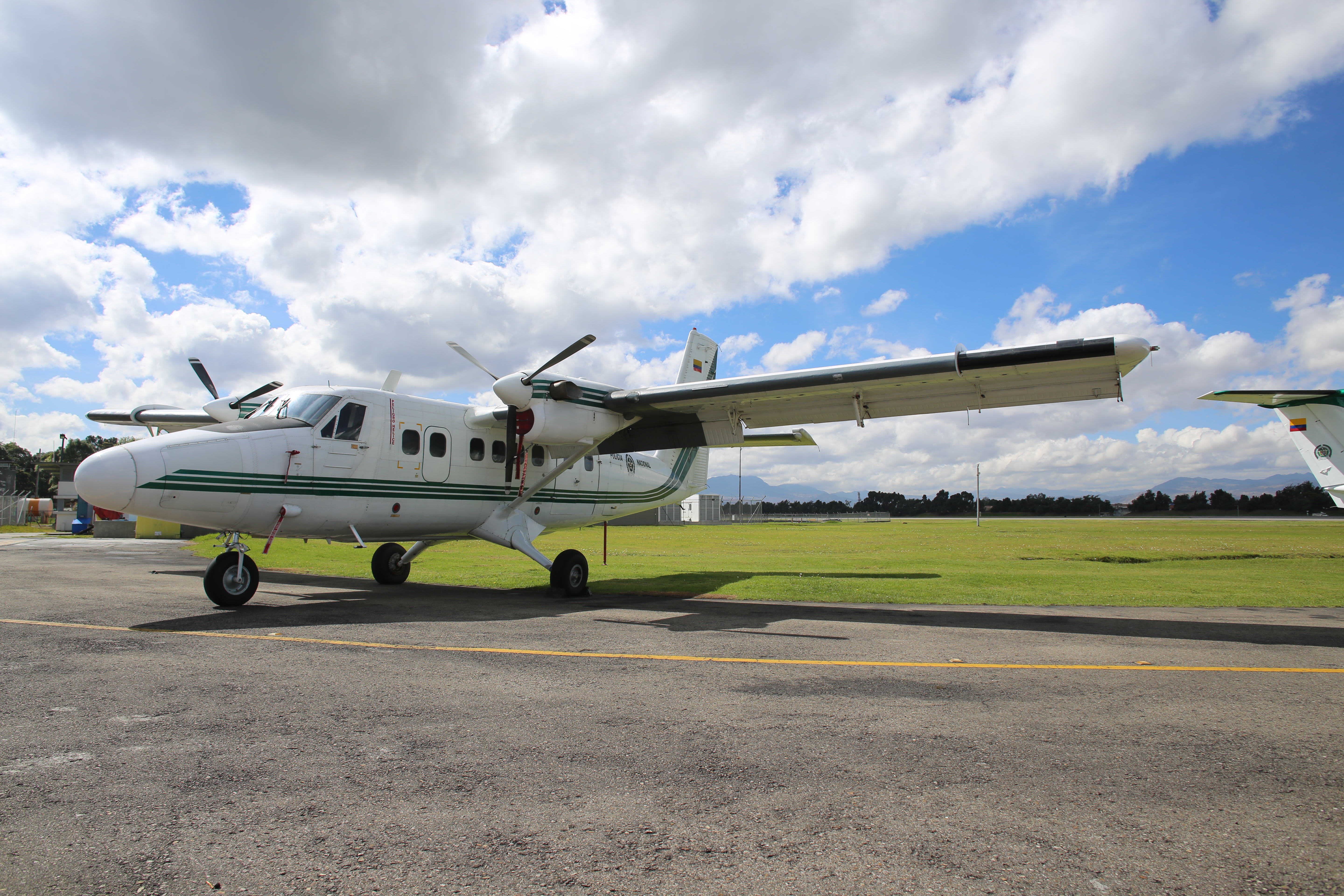 TWIN OTTER 