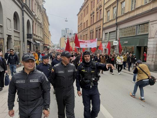 Equipo de trabajo cooperativo internacional donde se demuestran las diferentes capacidades de atención a manifestaciones públicas y pacificas. 