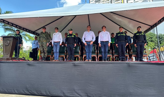 Autoridades en Lanzamiento Plan Navidad