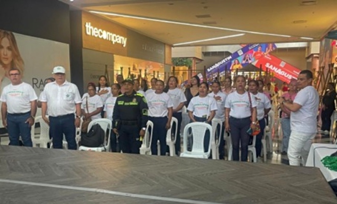 Con presencia activa y preventiva, la Policía Metropolitana de Montería respaldó el desarrollo seguro de la Feria de Economía Popular.