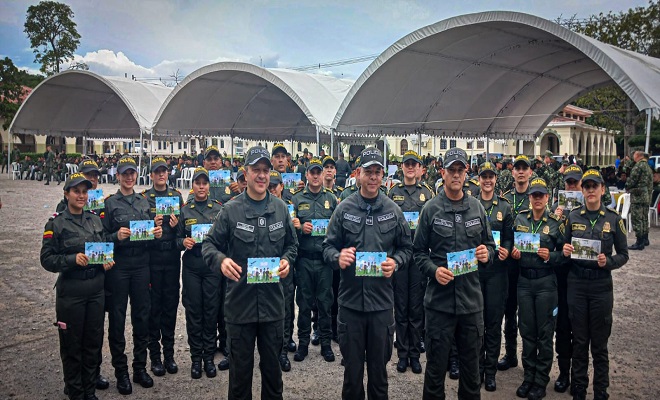 El Ministro de Defensa acompañado de la Cúpula Militar, visita la capital Opita