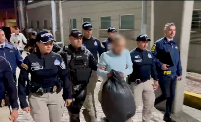 Alias "Gocho" es desplazado y custodiado por personal de INTERPOL.
