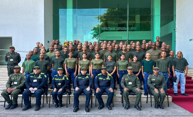 Formación de 70 jóvenes auxiliares de Policía