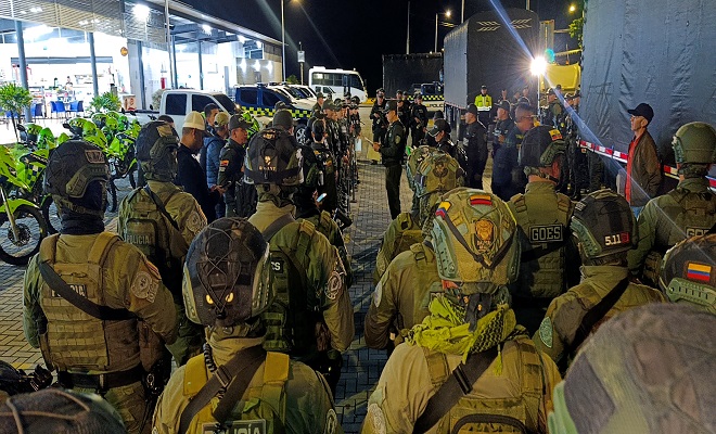 Policias en formacion, del grupo GOES