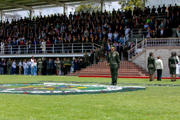 Nuevo Director General en el campo de ceremonias de la Escuela de Cadetes de Policía Francisco de Paula Santander Nuevo Director General en el campo de ceremonias de la Escuela de Cadetes de Policía Francisco de Paula Santander