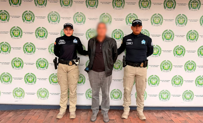 Persona retenida con solicitud de captura internacional y custodiado por INTERPOL Colombia.