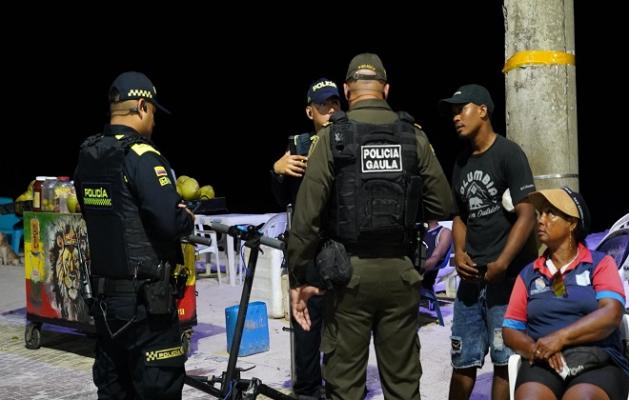 Operativo en el sector playero de San Andrés Policía ejerce controles en Spratt Bigth