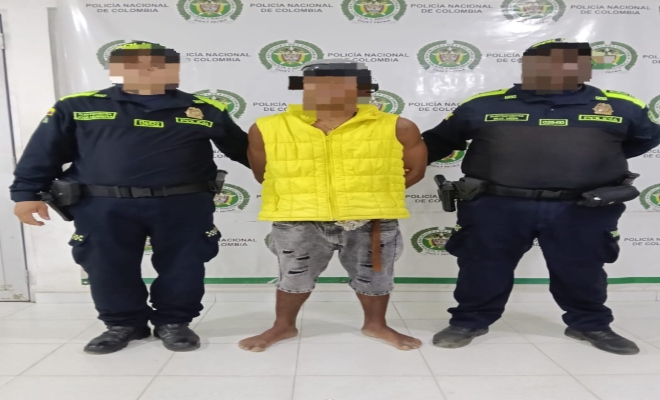 Dos polic&iacute;as y un ciudadano por el delito de de violencia intrafamiliar