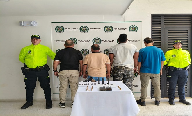 Polic&iacute;as con cuatro capturados en el backing institucional 