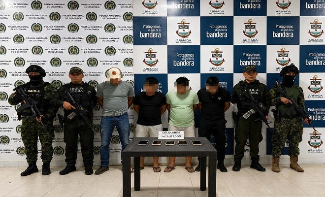 Autoridades presentan a cuatro presuntos delincuentes sindicados de secuestro extorsivo