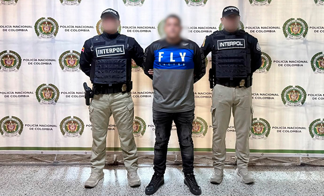 Funcionarios de INTERPOL custodian a alias 'Gemelo', quien es requerido por las autoridades de Costa Rica.