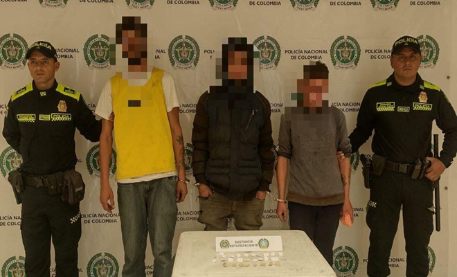 logrando_la_captura_en_flagrancia_de_tres_personas vinculadas al tráfico local de estupefacientes