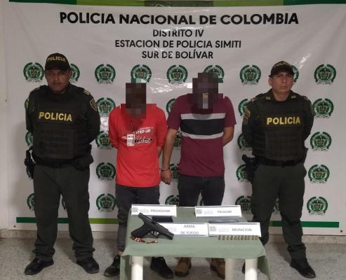 En el municipio de Simití (Bolívar) capturamos en flagrancia 02 personas con un arma de fuego y 11 cartuchos para la misma