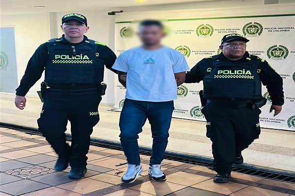 Dos Policías, un capturado