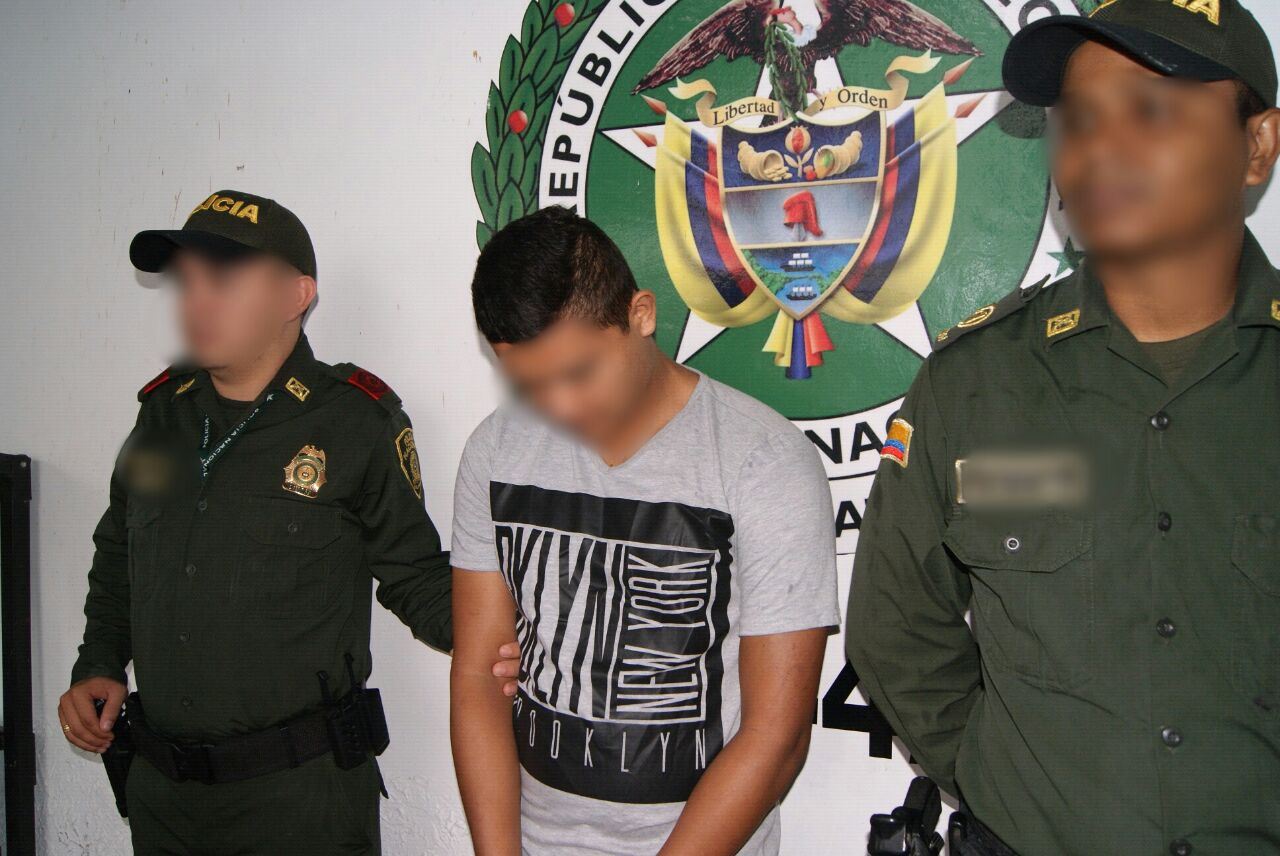 Capturado-hombre-momentos-en-que-pretendía-cometer-un-hurto-en-la-ciudadela-la-libertad