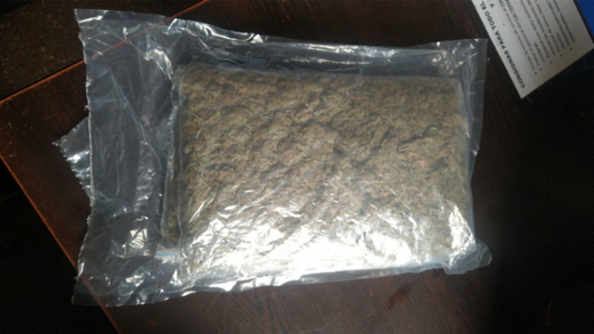 326 personas han sido capturadas por traficar sustancias estupefacientes en lo corrido del año en Manizales Ofensiva contra el porte y tráfico de estupefacientes deja una persona capturada y un kilo de marihuana incautado