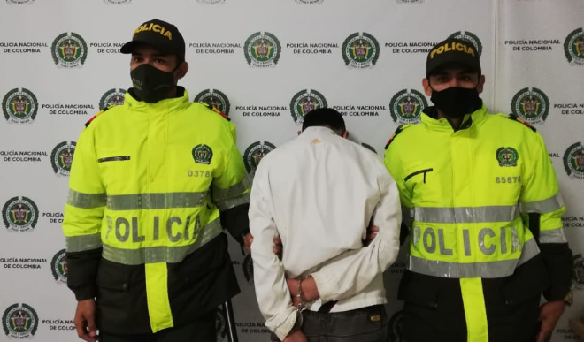 “Copete” tenía el beneficio de prisión domiciliaria y cuenta con 10 anotaciones en el sistema penal oral acusatorio SPOA Capturamos a “Copete” por hurto calificado y agravado