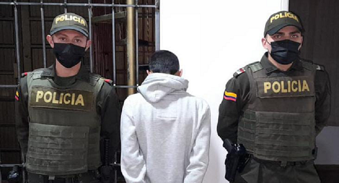 Operativos contra la delincuencia  En el barrio Fátima fueron capturados dos hombres por porte ilegal de armas de fuego y hurto