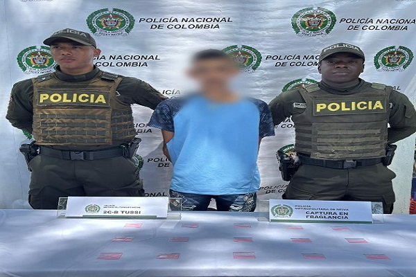 Dos Polic&iacute;as y un capturado presunto expendedor de estupefacientes en el barrio San Francisco