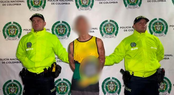 Capturado alias “Pipe” o “Duende”, presunto integrante del grupo delincuencial “Los Búcaros”, responsable del feminicidio de una joven en Barrancabermeja Capturado alias “Pipe” o “Duende”, presunto integrante del grupo delincuencial “Los Búcaros”, responsable del feminicidio de una joven en Barrancabermeja