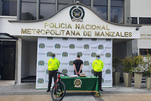 Capturamos a “Luis” presunto responsable del doble homicidio presentado el día lunes 05-07-2021 en el barrio la carola En tiempo récord la Policía Nacional captura al responsable del doble homicidio en Manizales