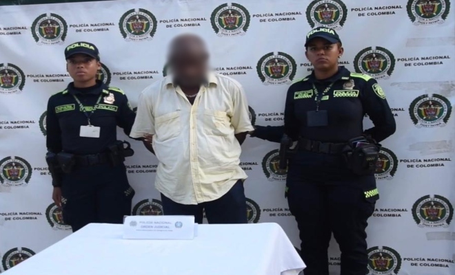 Dos polic&iacute;as y un ciudadano capturado por orden judicial