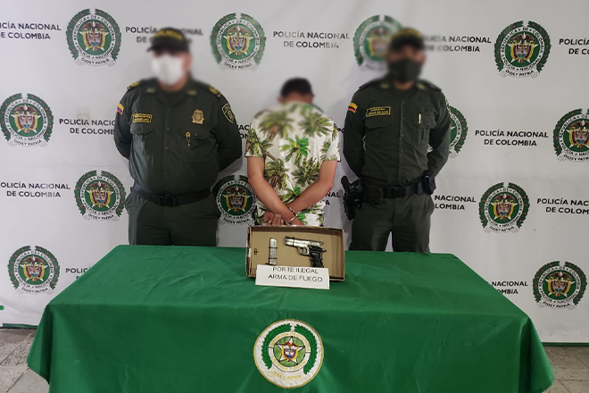 Mediante planes de registro y control capturamos un hombre de 25 años por porte ilegal de armas de fuego