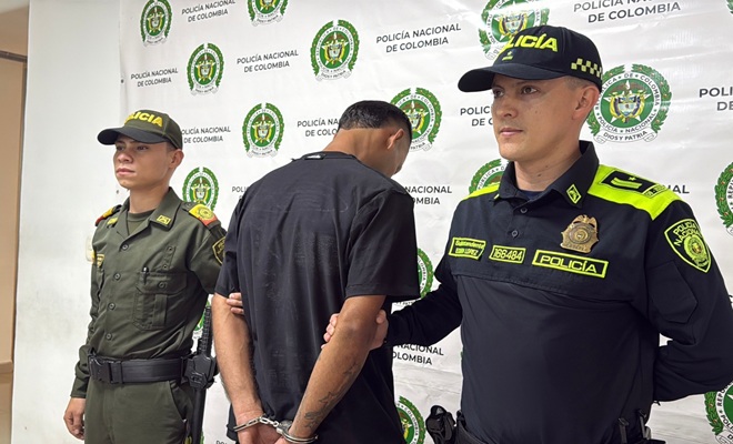 hombre capturado  concierto para delinquir agravado y tráfico, fabricación o porte de estupefacientes por dos uniformados en Manizales