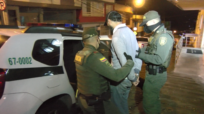 Gracias a la oportuna información de la ciudadanía, se logra la captura Uno de los hombres del cartel de los más buscados, es presentado ante la autoridad judicial