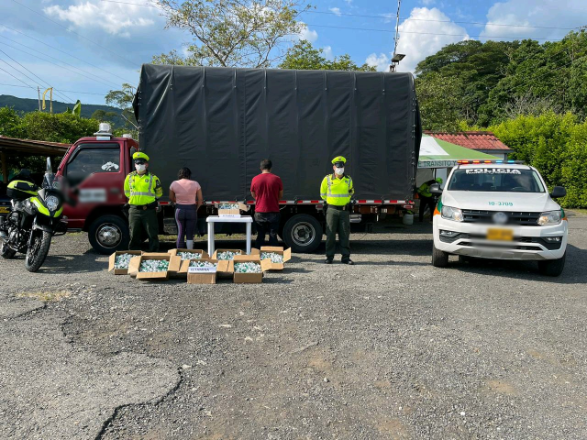 Una pareja fue capturada en el procedimiento   Incautamos 2.141 ampollas de ketamina avaluadas en $42.820.000