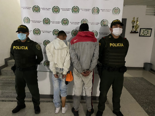 En lo que va del año han sido capturadas 114 personas en Manizales por hurto Capturamos en flagrancia dos hombres conocidos como “Sebastián” y “Michael” por el delito de hurto