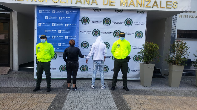 Capturamos a los presuntos responsables del homicidio de un docente en Manizales Capturamos a los presuntos responsables del homicidio del docente en Manizales