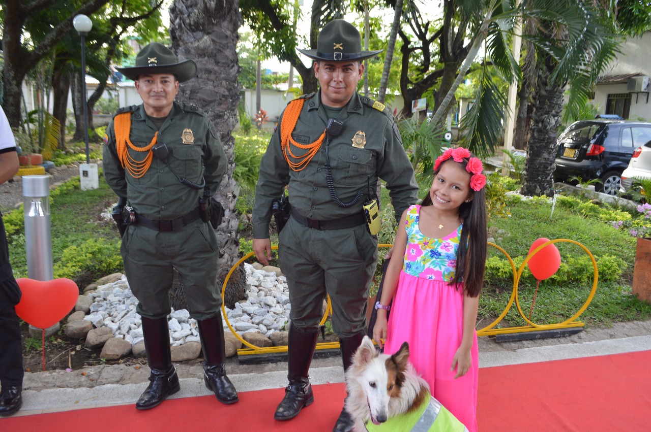 POLICÍA REALIZA RECONOCIMIENTO EN EL DIA MUNDIAL DE PERSONAS CON DEABETES 