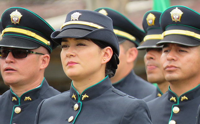 servirán_con_vocación,_compromiso_y_excelencia