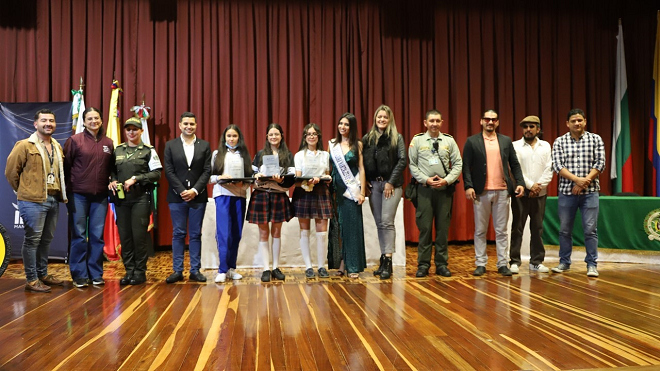 Unidos por la infancia y la adolescencia Unidos por la infancia y la adolescencia