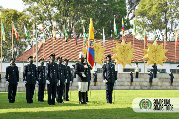 Curso 113 de oficiales Policía Colombia