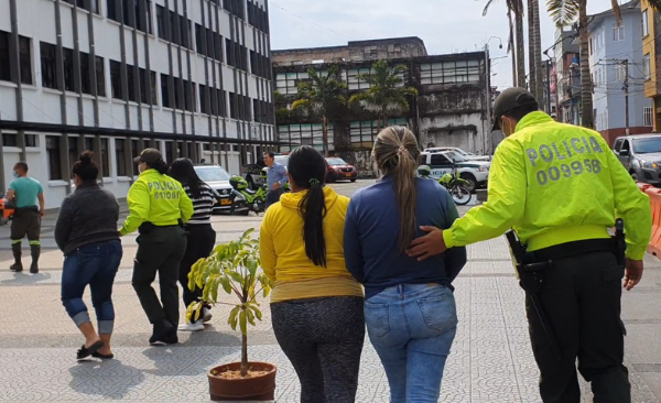 Mediante operación “HACKING” capturamos a cuatro personas por delitos informáticos Mediante operación “HACKING” capturamos a cuatro personas por delitos informáticos