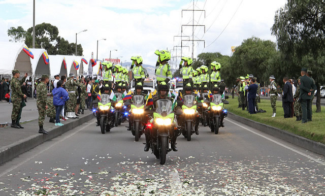 desfile-20-julio-policia-colombia