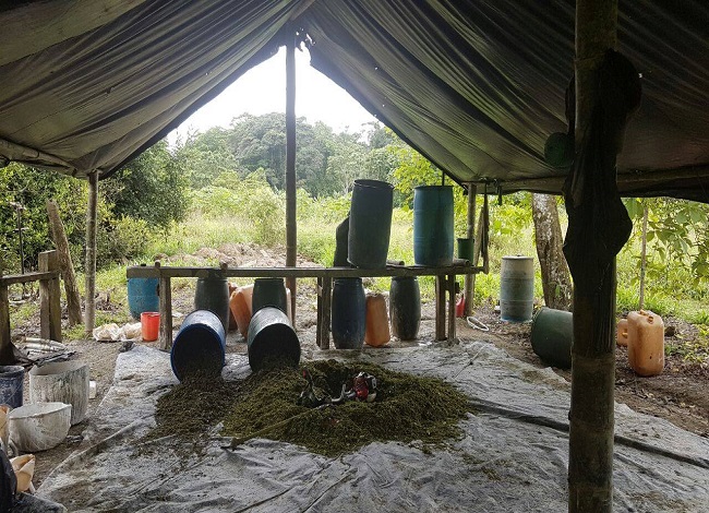 Destrucción de elementos avaluados en 40 millones de pesos. laboratorio para procesamiento de cocaína
