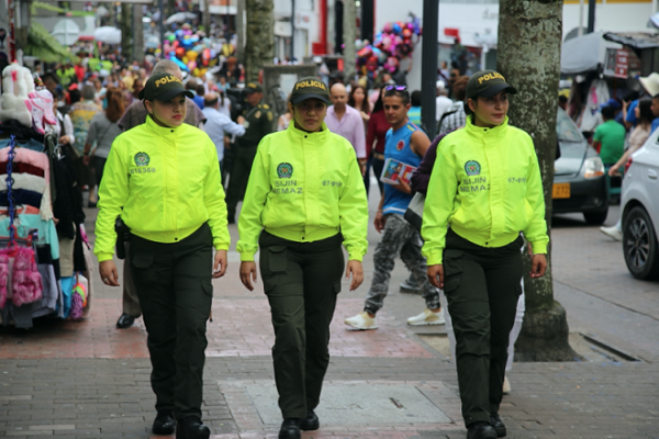2.300 hombres y mujeres policías cubrirán los eventos programados  2.300 hombres y mujeres policías cubrirán los eventos programados en la feria 2023