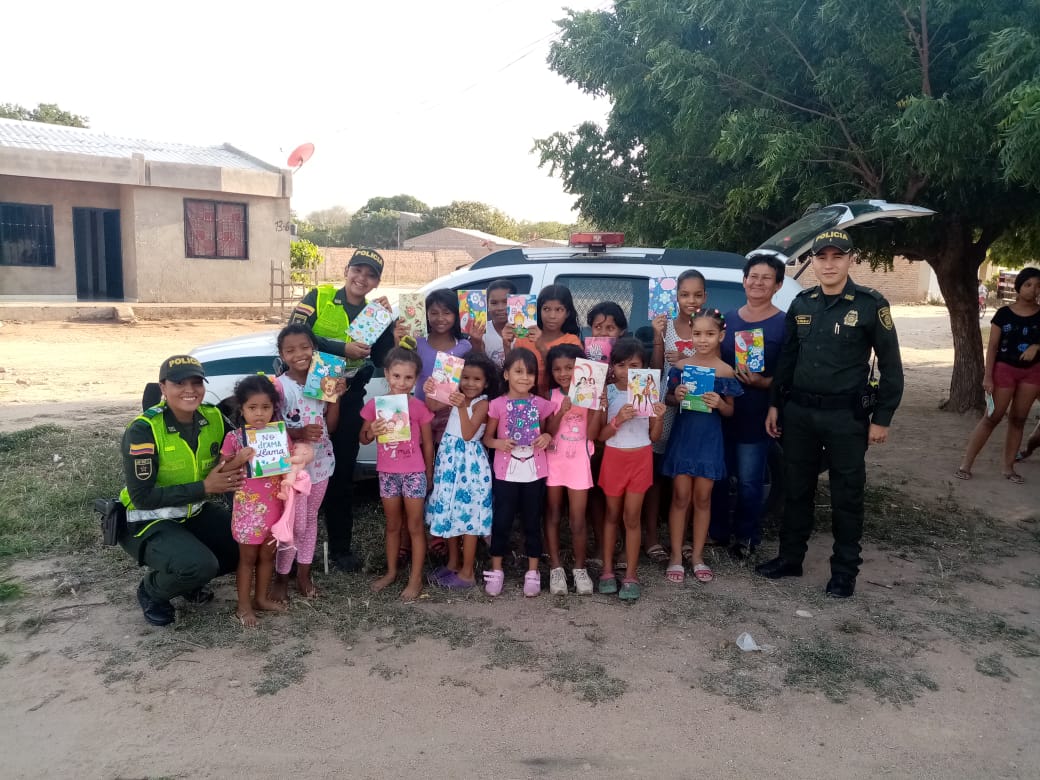 Campaña 'dona un cuaderno' en La Guajira