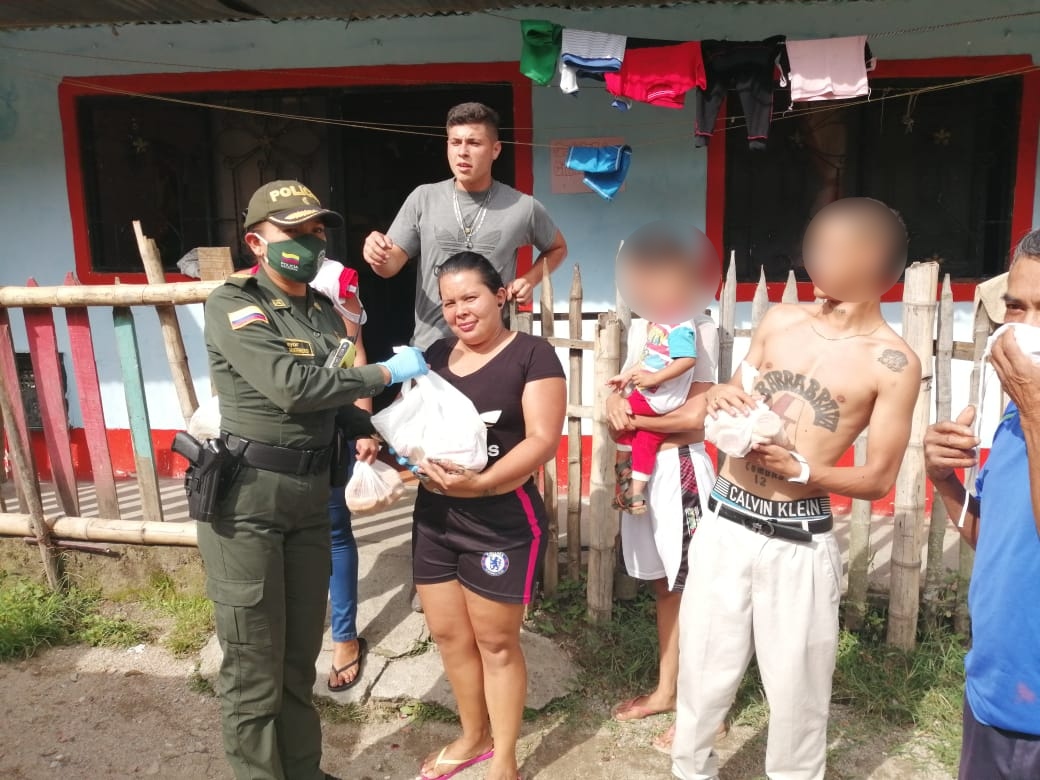 entrega-mercados-ibague-colombia