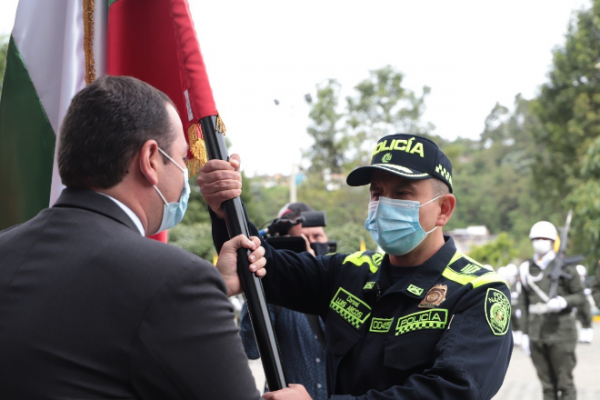 La dinámica institucional en las proyecciones de dirección y mando Trasmisión de mando en  Manizales