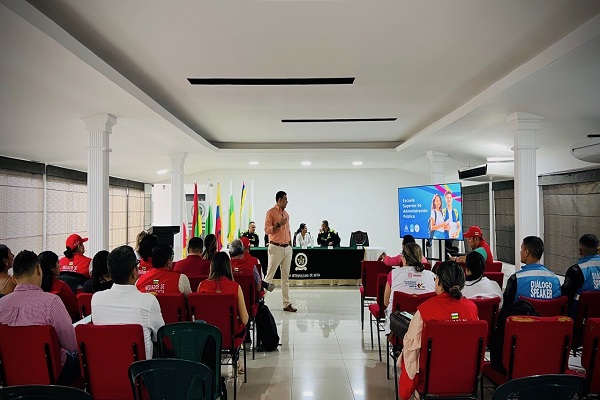 Jornada de capacitación dirigida a funcionarios de las diferentes entidades