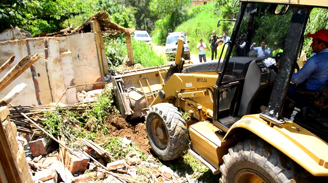 foto-demolición-1