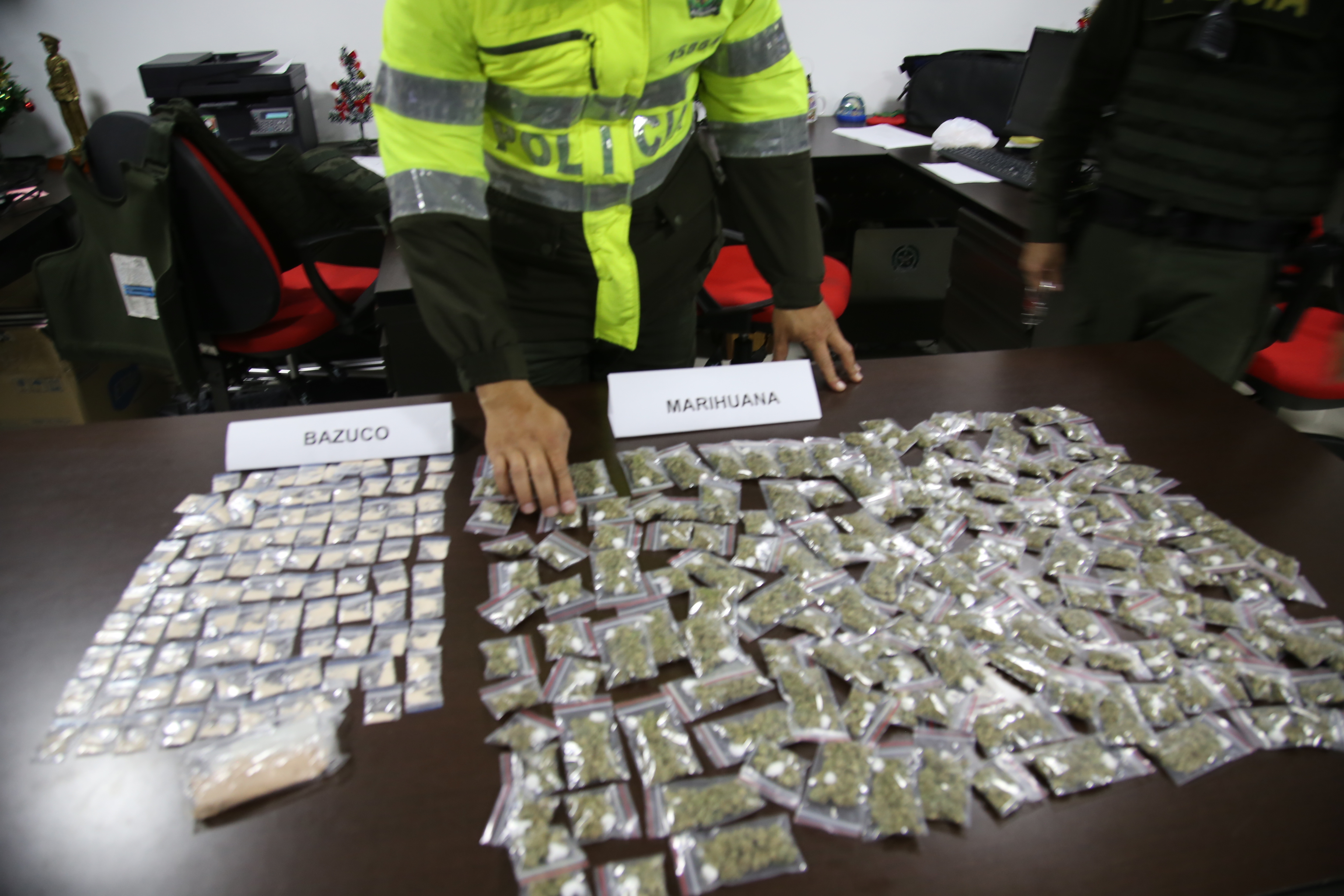 La incautación de gran cantidad de estupefaciente se logró gracias a la oportuna información de la comunidad.