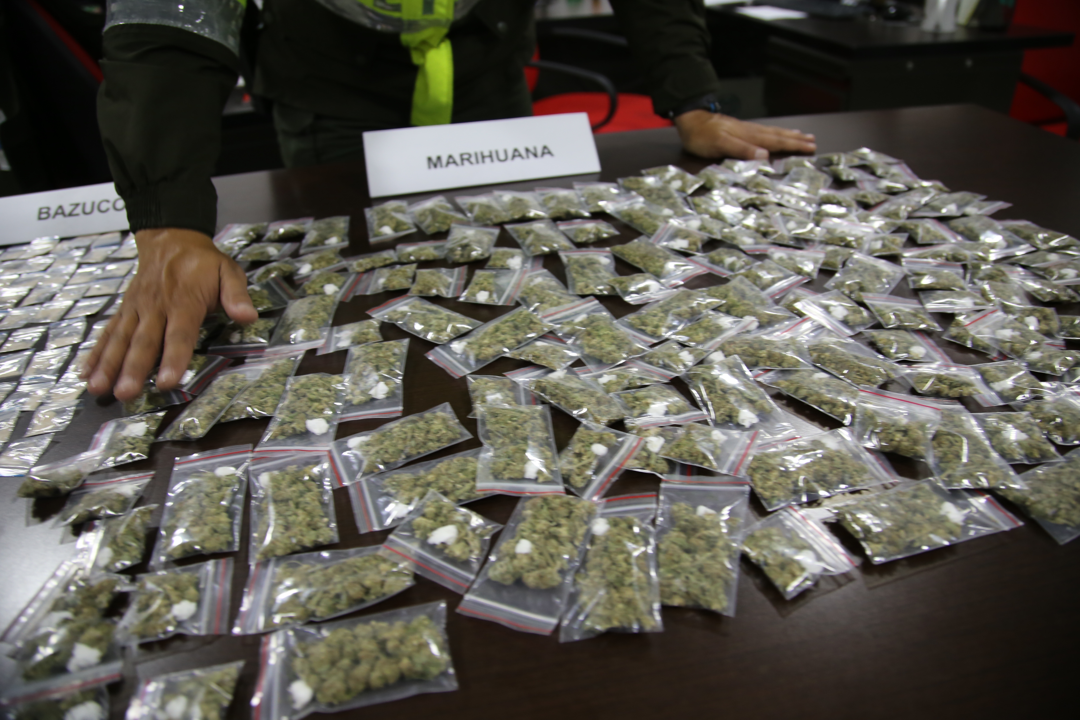 La incautación de gran cantidad de estupefaciente se logró gracias a la oportuna información de la comunidad.