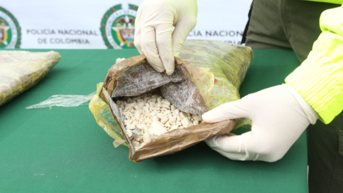 Incautación de 15.000 dosis de base de coca en Manizales El estupefaciente tiene un valor en el mercado ilegal de $75.000.000