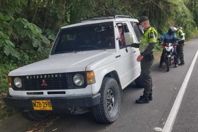 117 personas  han sido judicializadas por uso de documento falso en Manizales en lo corrido del 2020 Por conducir con documentos falsos, fueron capturados tres hombres en Manizales por la seccional de tránsito y transporte
