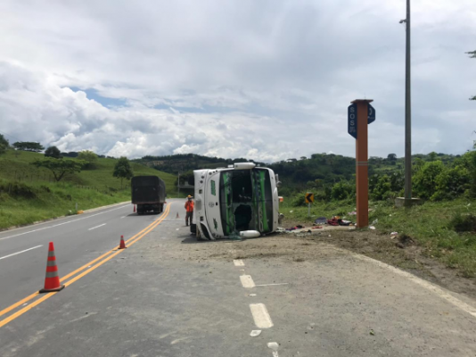 Pretendían movilizar a 20 ciudadanos extranjeros hacia el Urabá Antioqueño En Manizales fueron capturados tres ciudadanos por tráfico de migrantes